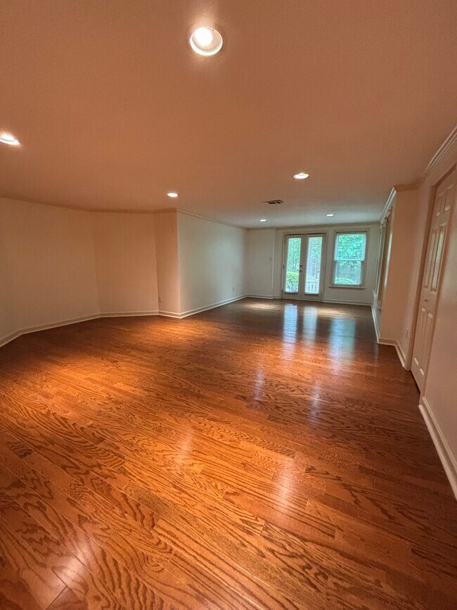 Building Photo - 10615 Honey Brook Cir