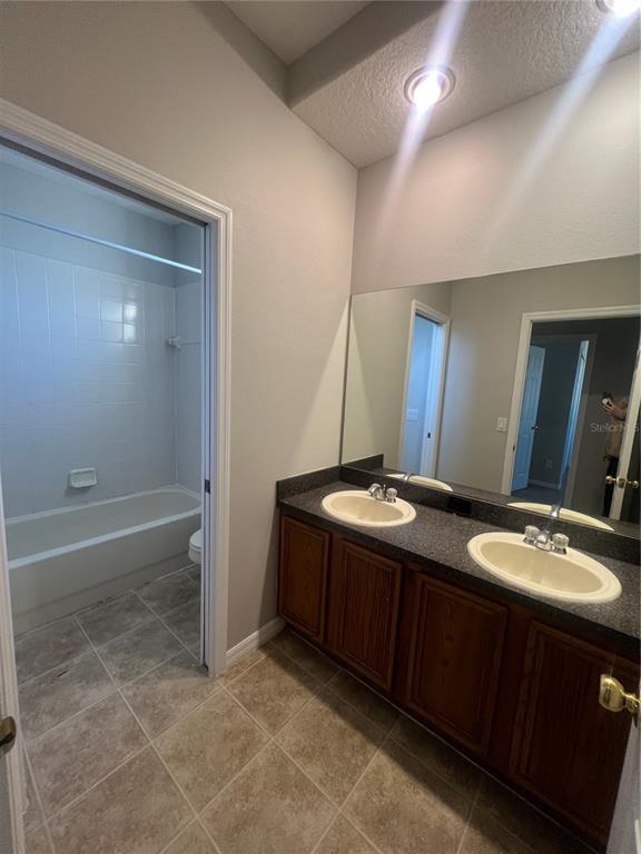 Building Photo - 14643 Huntcliff Park Way