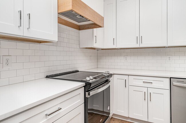 Building Photo - 712 Caraway Ln