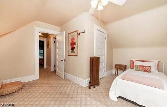 Building Photo - 4 Claremont Pl