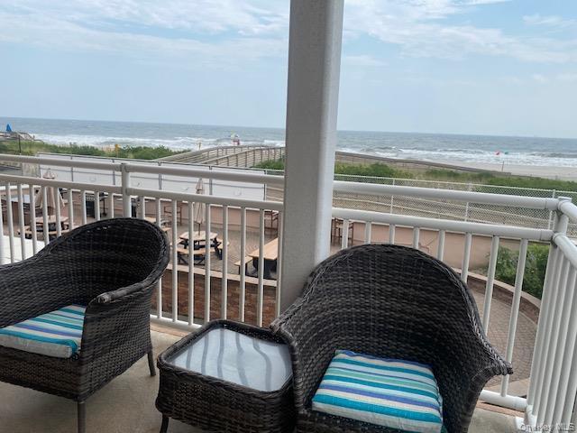 Building Photo - 830 Shore 2A
