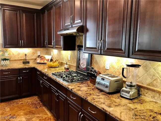 Building Photo - 1169 Midori St