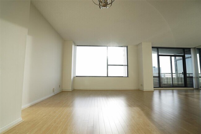 Building Photo - 15 Greenway Plaza