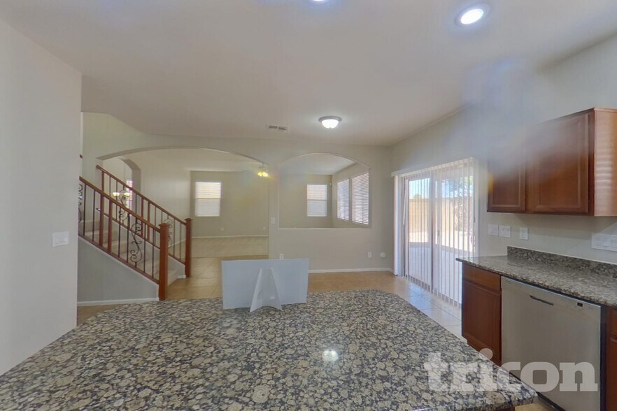 Building Photo - 22079 Dietz Dr