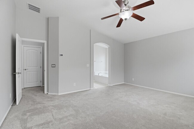 Building Photo - SW!!! Casita!!!! Single Story!!! 4 Bedrooms!!! Gated!!! End or Cut De Sac!!! Community green area...