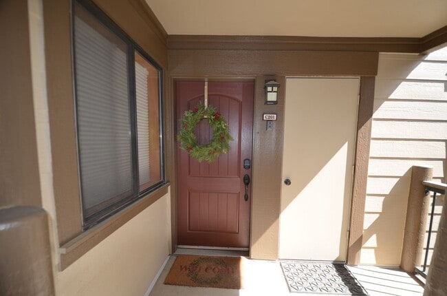 Building Photo - Dogs negotiable! Gondola and Main Street steps from your front door! Steam Shower!
