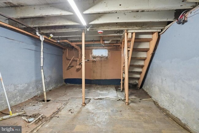 Building Photo - 1942 Ford Rd