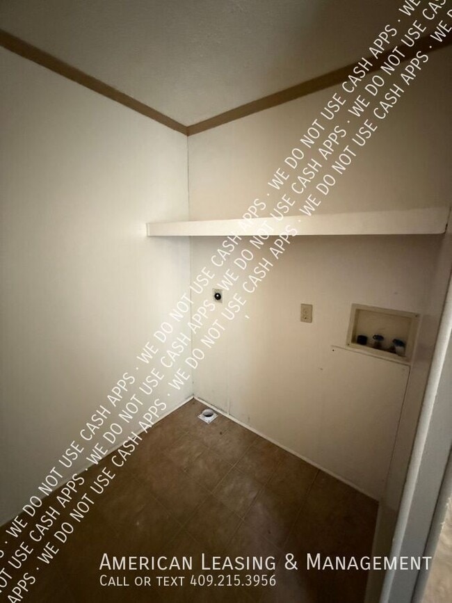 Building Photo - 108 Hornet Ln