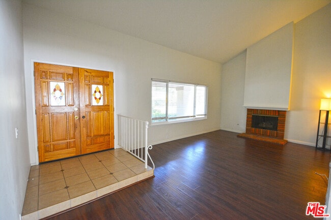 Building Photo - 3025 Morningside Dr