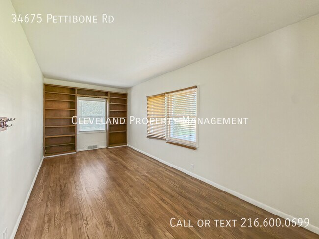 Building Photo - 34675 Pettibone Rd