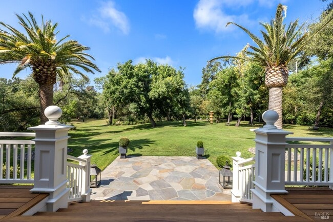 Building Photo - 989 Rutherford Rd