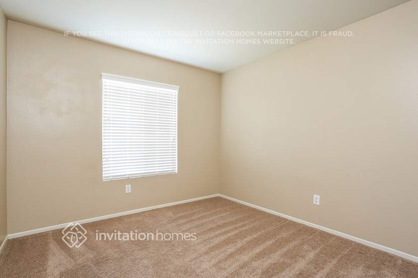 Building Photo - 1420 Sunswept Dr