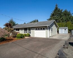 Building Photo - 1233 Nehalem Ave