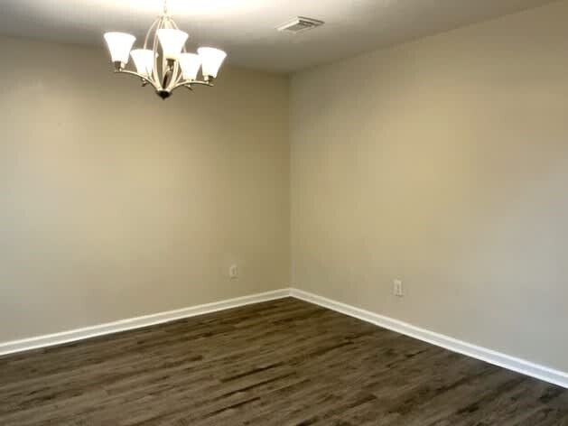 Building Photo - 410 Sun River Ln