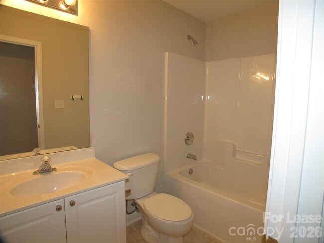 Building Photo - 2004 Magna Ln