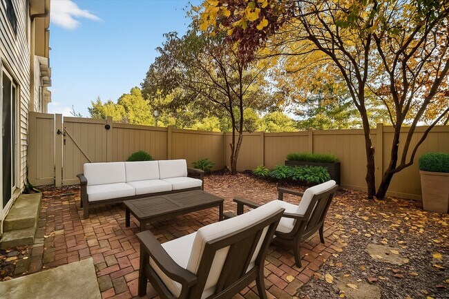 Building Photo - 1175 Appleseed Ln