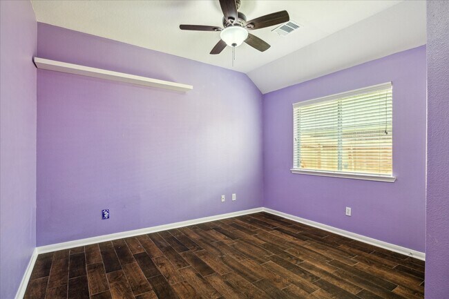 Building Photo - 20910 Sandy Briar Ct