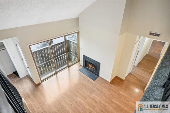 Building Photo - 1607 Aspen Dr