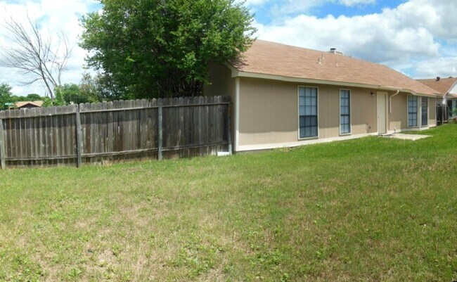 Building Photo - 3-Bedroom House for Rent in Killeen
