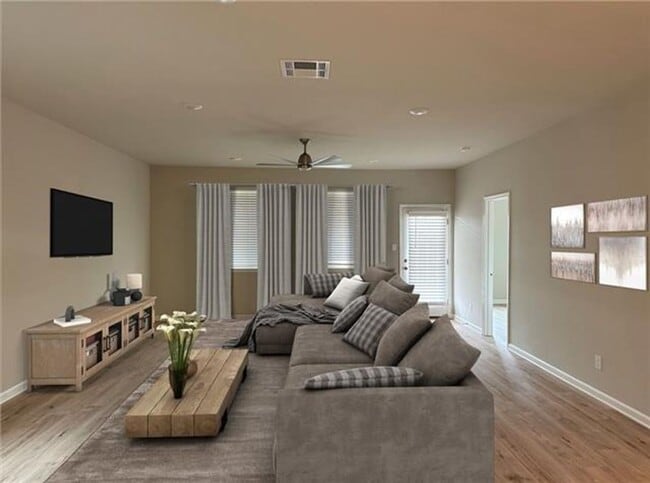 Building Photo - Lakeshores Villages Beauty