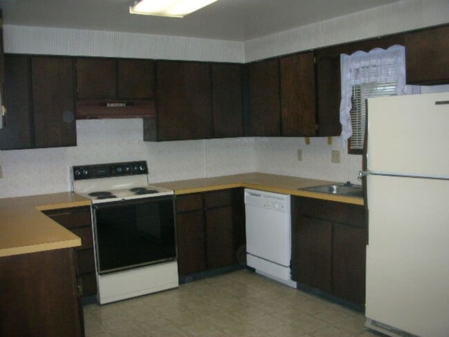 Building Photo - 543