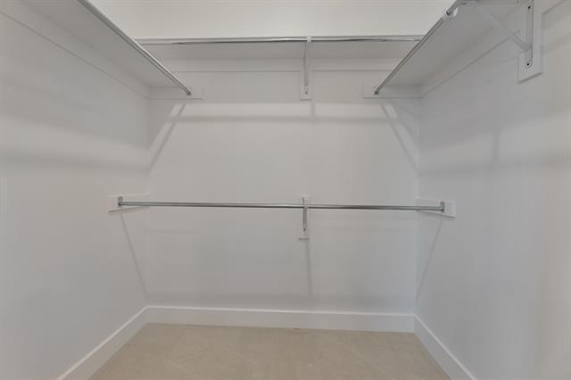 Building Photo - 545 Goose Lake Dr