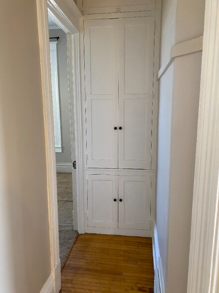 Building Photo - 3833 11th Ave S