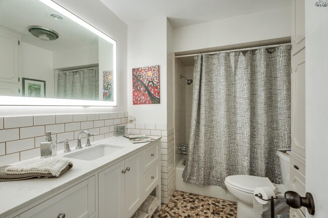 Building Photo - 4309 Scottsdale Ln