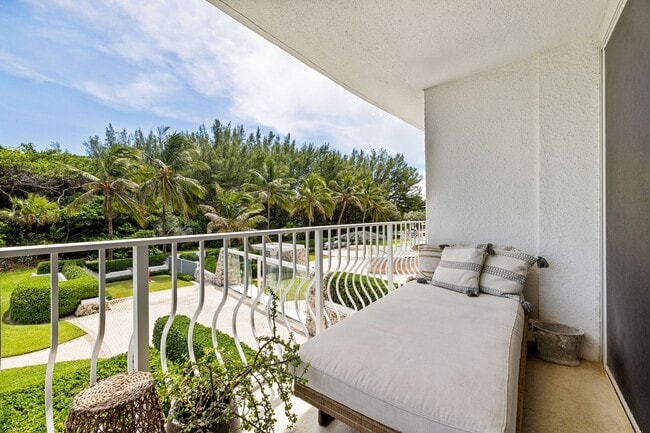 Building Photo - 2774 S Ocean Blvd