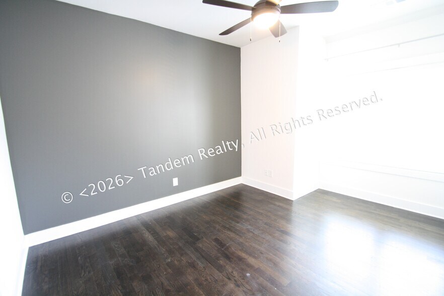 Building Photo - 526 Wedgewood Ave