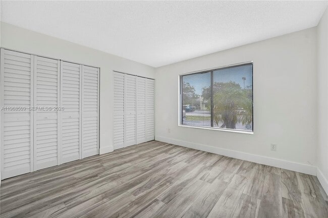 Building Photo - 20424 NW 15th Ave