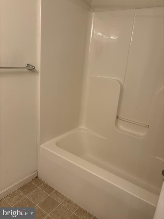 Building Photo - 212 Silk Drive