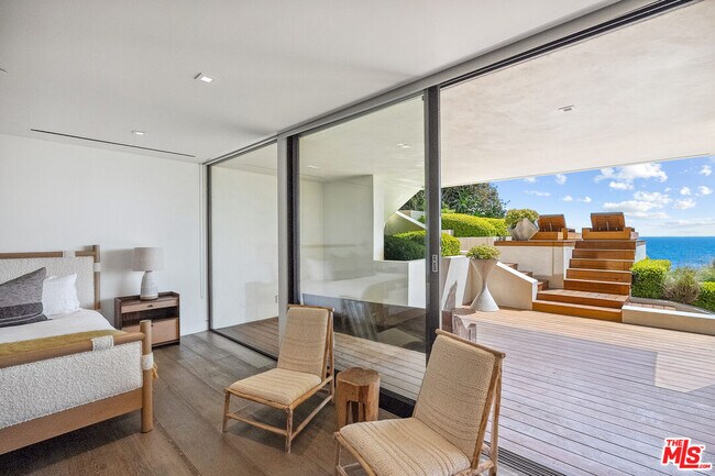 Building Photo - 31824 Seafield Dr