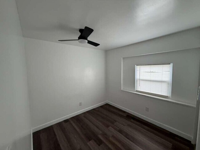 Building Photo - Northeast 7th Avenue, Pompano Beach, FL 33064 - 5 BR 3 BA house