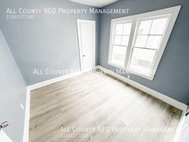 Building Photo - 739 E 127th St