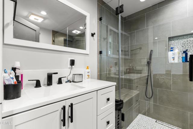 Building Photo - 12827 Sylvan St