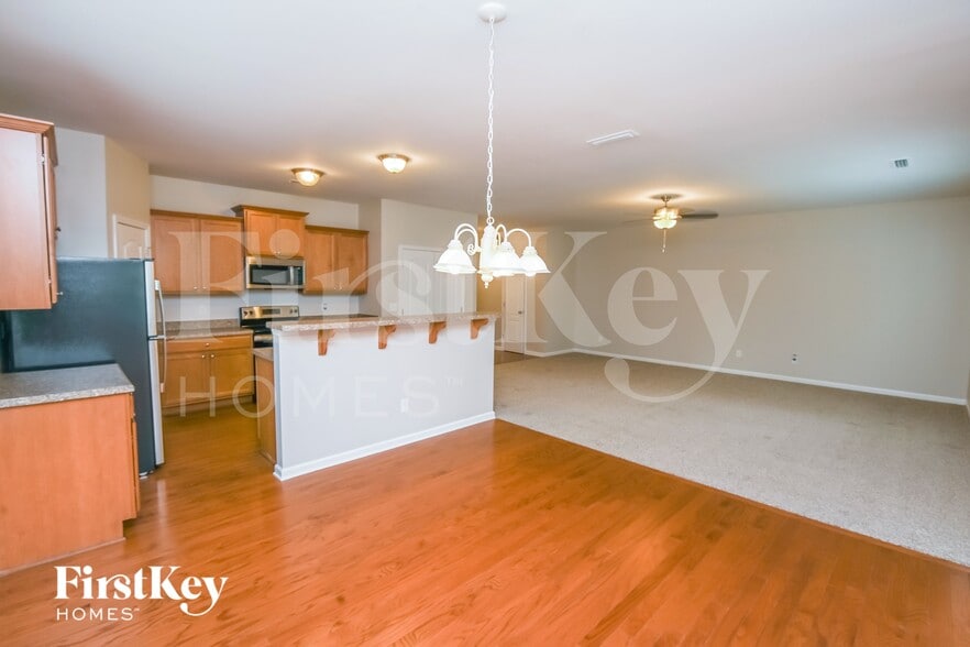 Building Photo - 7702 McCarron Way