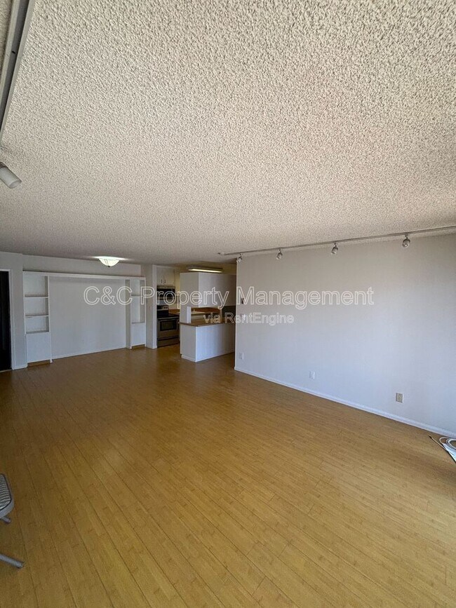 Building Photo - 802 Camino Real