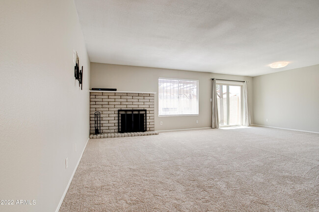 Building Photo - 11601 S Maze Ct