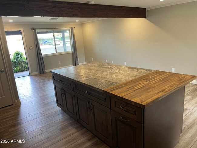 Building Photo - 3511 E Greenway Ln