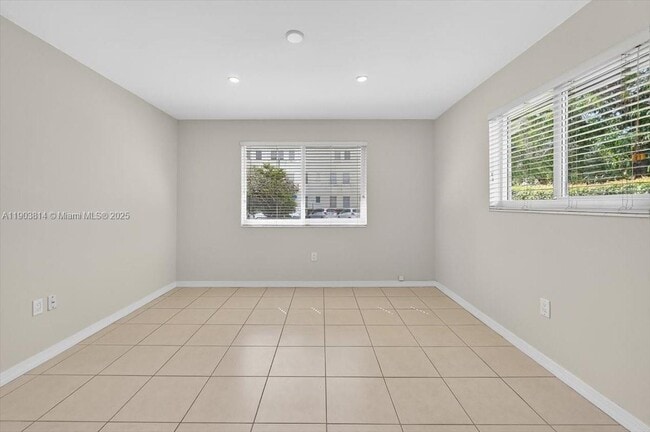 Building Photo - 349 Santander Ave