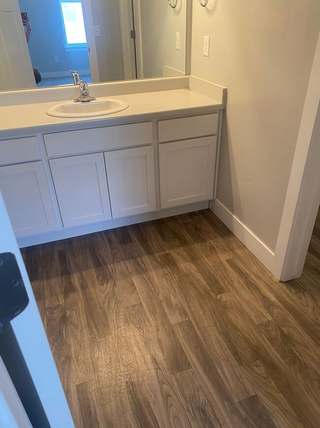 Building Photo - Beautiful 3 bed 2 bath townhome in Vineyard