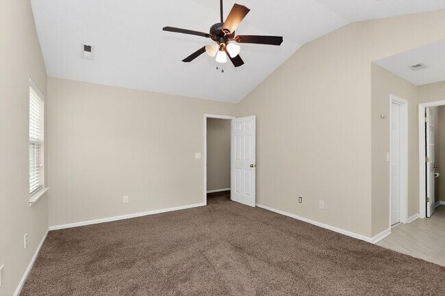 Building Photo - Charming 3BD/2BA Ranch on Large Lot in Indian Trail!