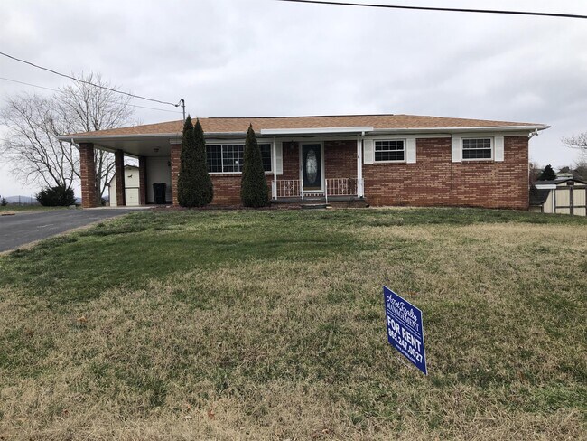Primary Photo - 218 Britton Dr