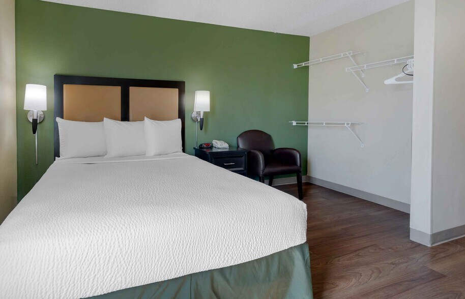 Building Photo - Furnished Studio-Fremont - Fremont Blvd. S...