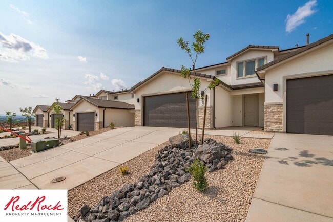 Building Photo - Newer Townhome in Hurricane Heights