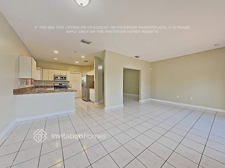 Building Photo - 13614 SW 124th Avenue Rd
