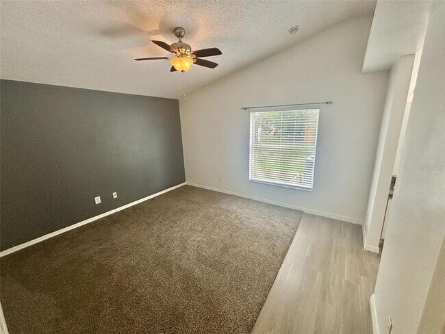Building Photo - 1829 Lacy Ln