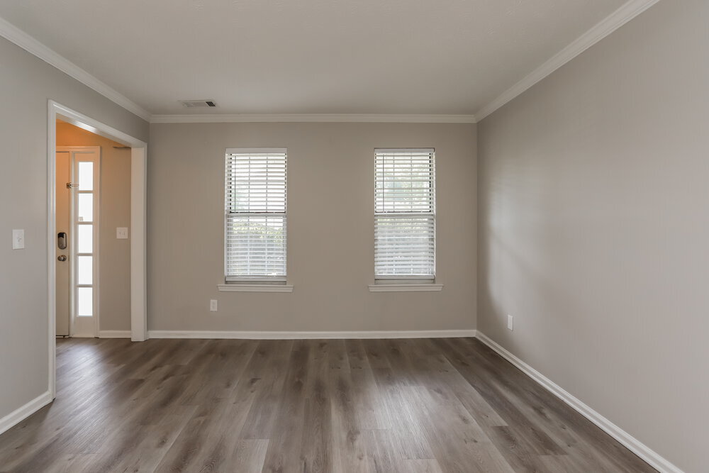 Building Photo - 2057 Wedgewood Dr