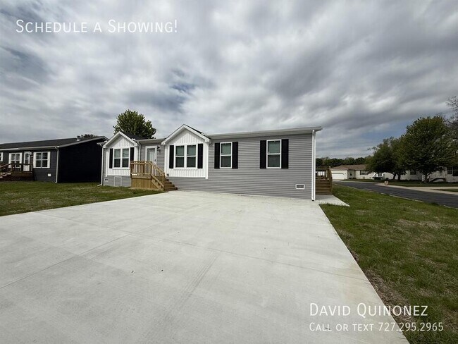 Building Photo - 6271 Roosevelt-
